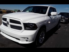 BUY RAM 1500 2015, Autobestseller