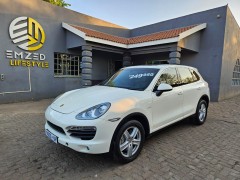 BUY PORSCHE CAYENNE 2011 TIPTRONIC (E2), Autobestseller