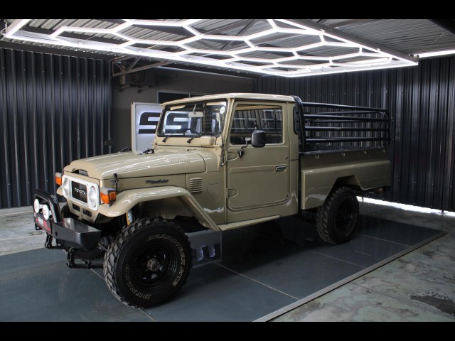BUY TOYOTA FJ45 1984 FJ45 4.2P S/C P/U, Autobestseller