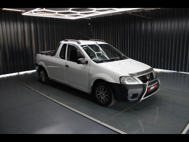 BUY NISSAN NP200 2020 1.6A/C SAFETY PSCK P/U S/C, Autobestseller